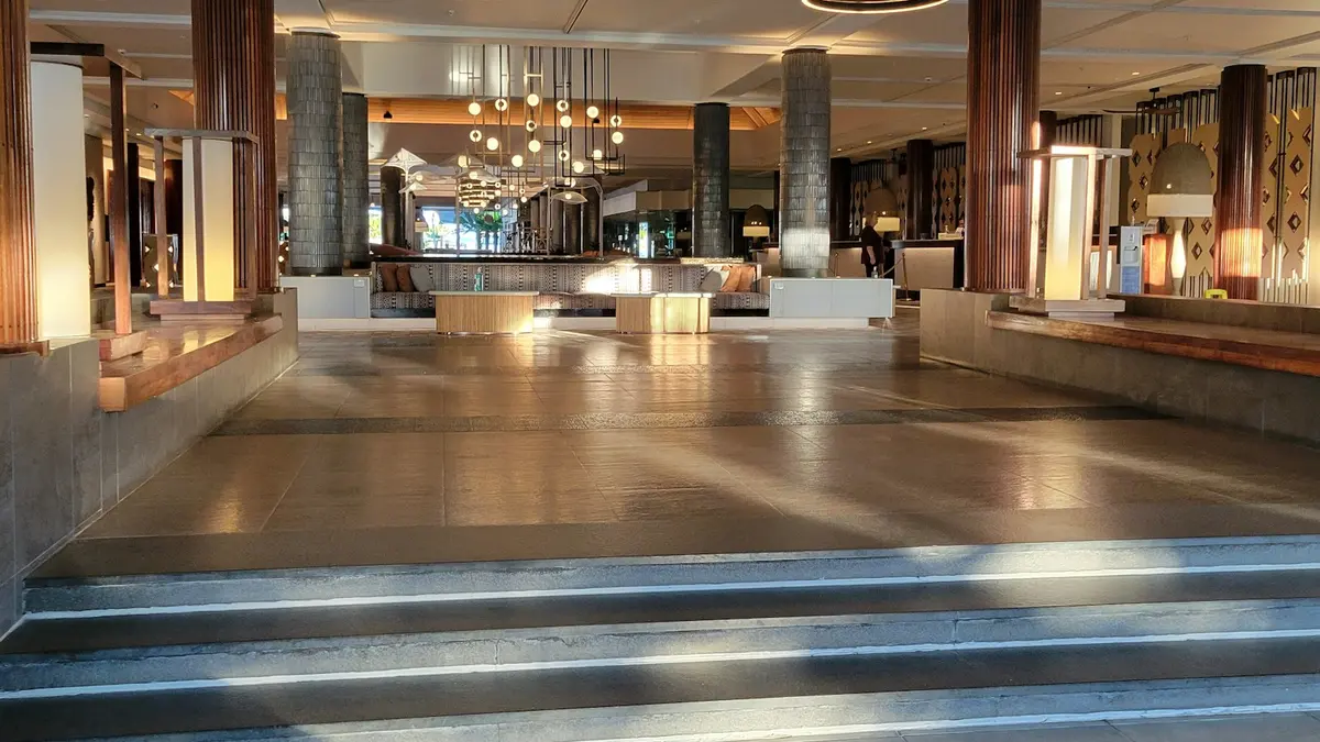 Otel resepsiyon alanı